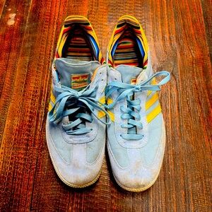 Men’s adidas samba with pocket in tongue